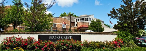 Spang Crest Manor