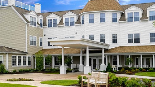 Atria Aquidneck Place