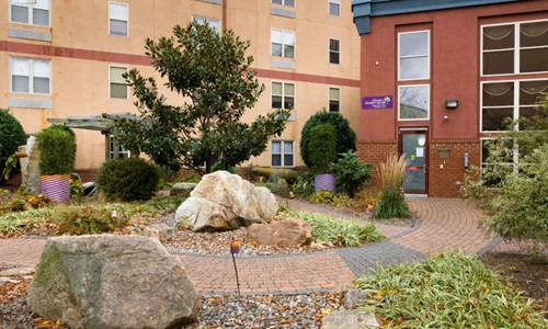 Manor At Market Square