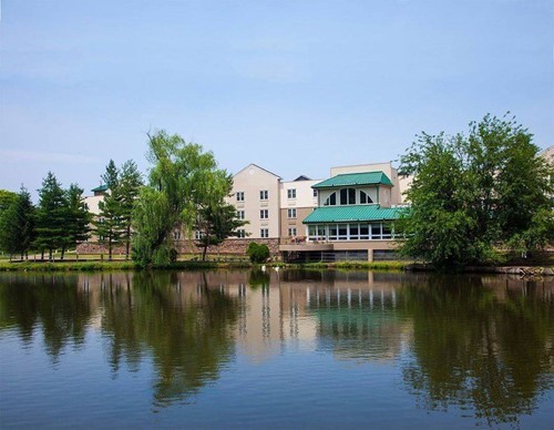 Commonwealth Senior Living At Willow Grove                 