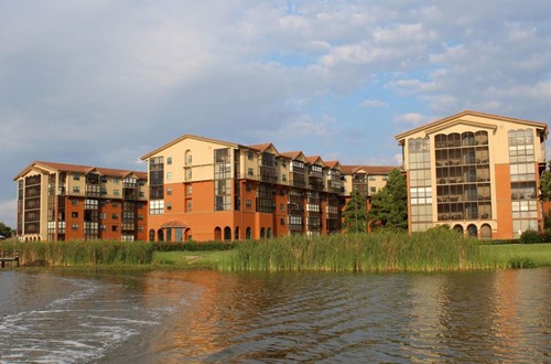 Lake Seminole Square