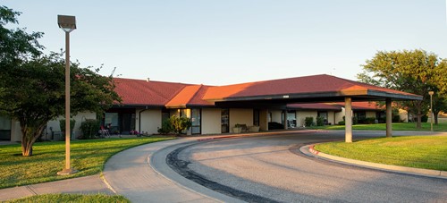 Manor Of The Plains - Independent & Assisted Living