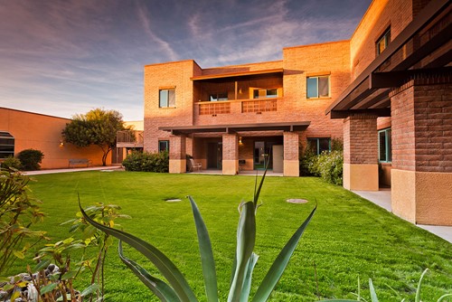 Handmaker Assisted Living